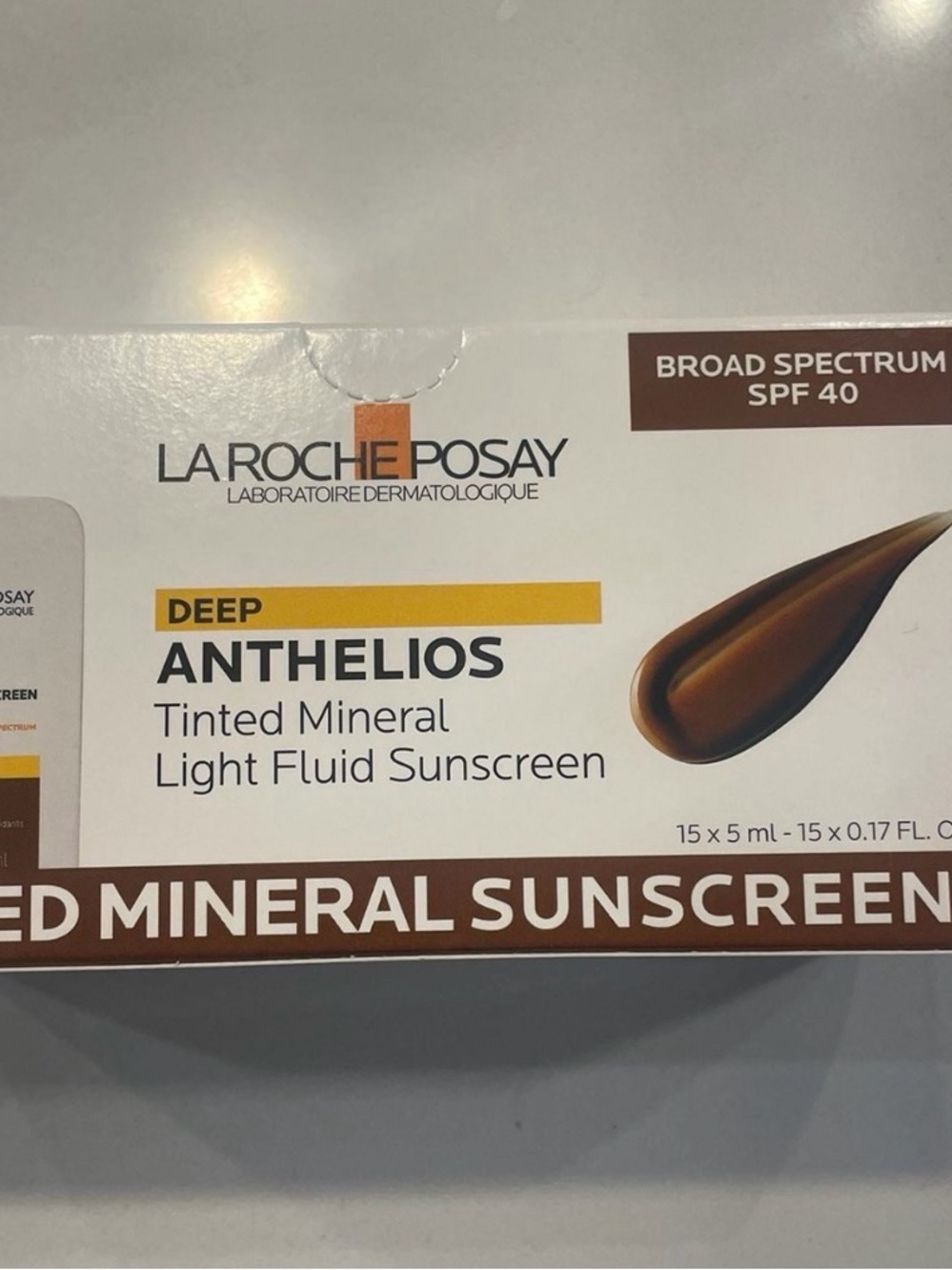 La Roche-Posay Anthelios Deep Tinted Mineral Light Fluid Sunscreen SPF 40 — Deep